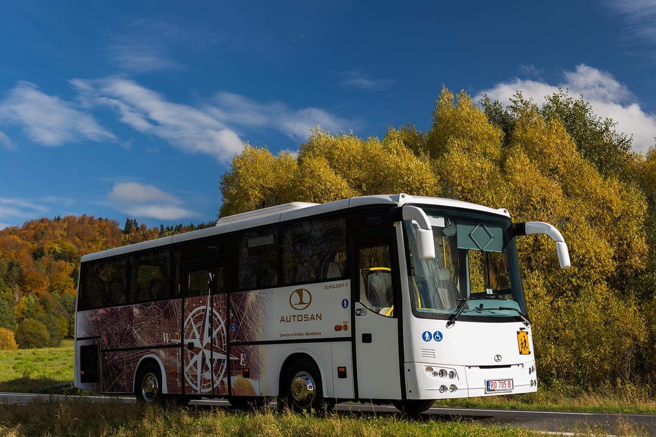 Autobus międzymiastowy